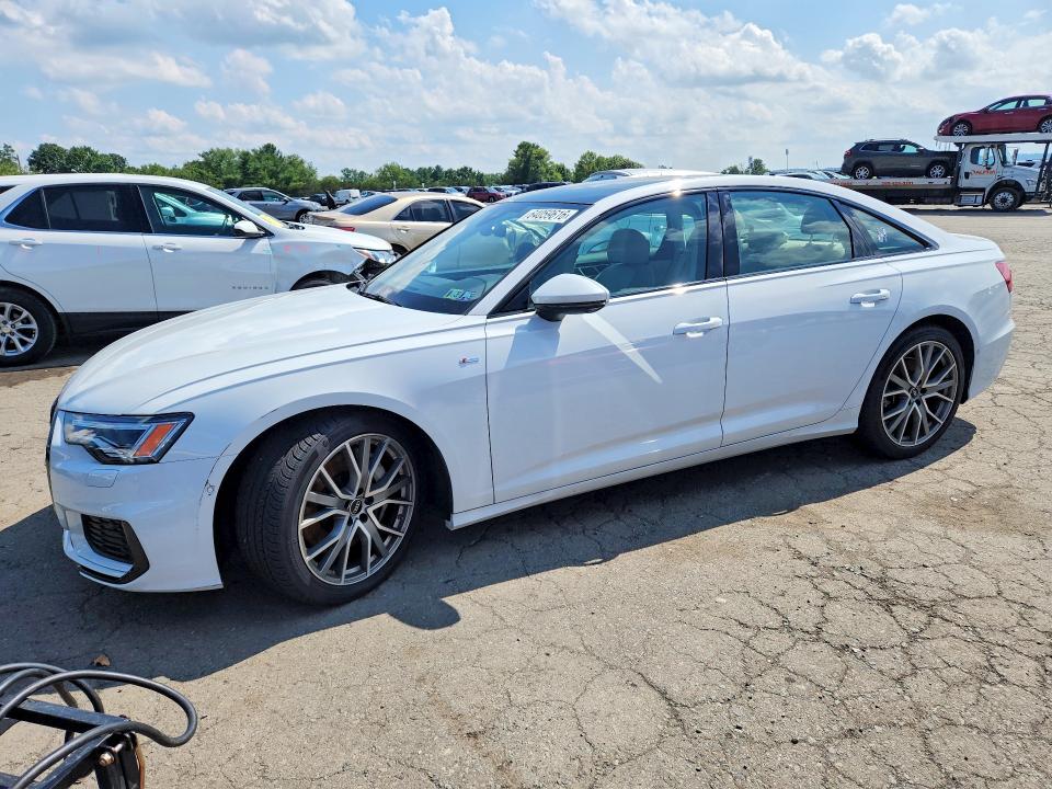 2022 Audi A6 VIN WAUL2BF24NN046031 — COPART salvage auction photo