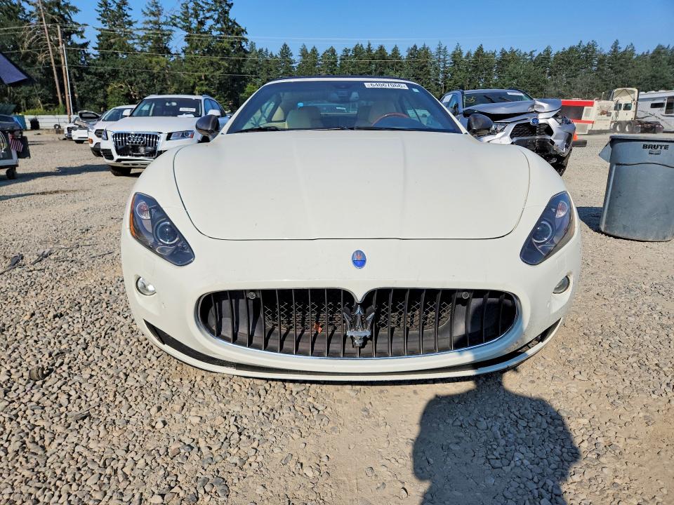 2011 Maserati Granturismo VIN ZAM45KMAXB0058777 COPART salvage auction — REAR END, WA - BILL OF SALE, sold $11,200 on 2026-08-21 (photo 5)
