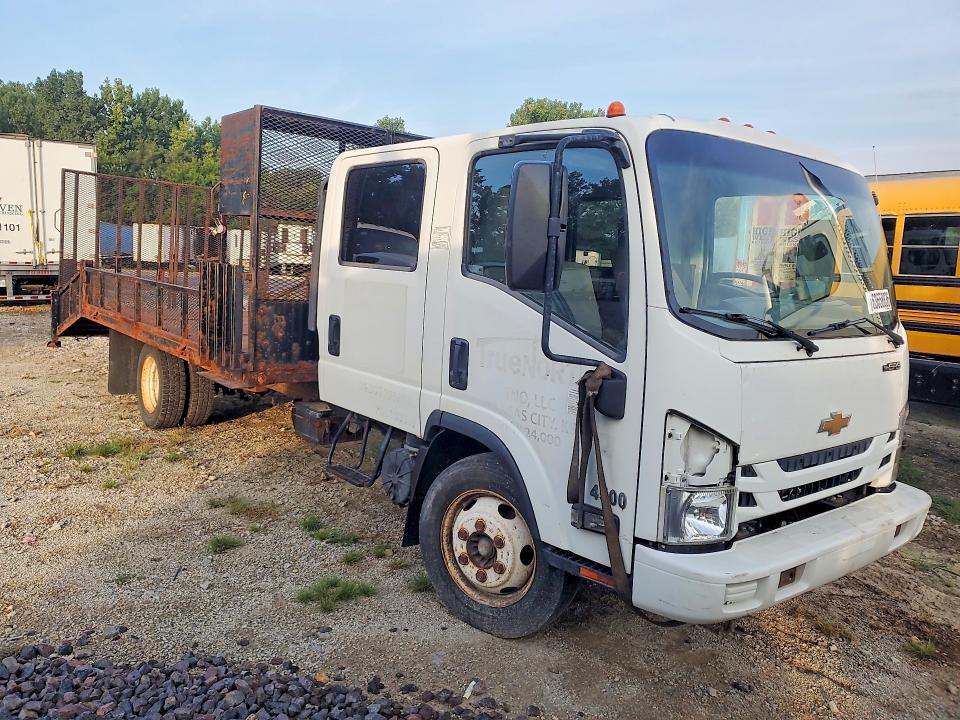 2017 Isuzu Npr VIN 54DC4J1B4HS801453 COPART salvage auction — MINOR DENT/SCRATCHES, Ks - Certificate Of Title, sold $17,500 on 2026-10-05 (photo 4)