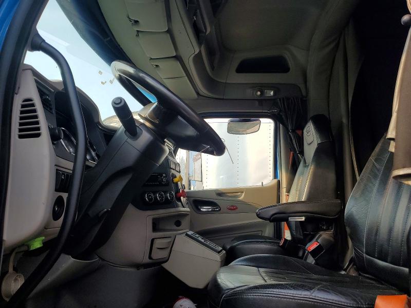 2018 Peterbilt All other VIN 1XPBDP9X9JD489528 COPART salvage auction — MINOR DENT/SCRATCHES, NJ - CERTIFICATE OF TITLE, sold $8,400 on 2026-09-03 (photo 7)