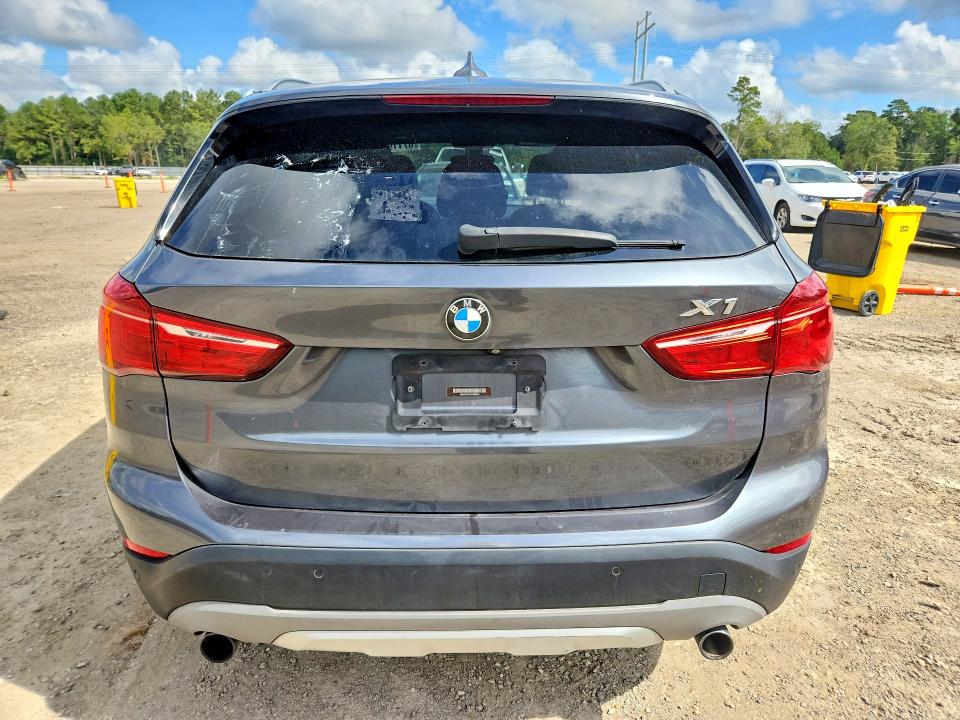 2016 BMW X1 VIN WBXHT3C31GP880843 COPART salvage auction — MINOR DENT/SCRATCHES, LA - CERTIFICATE OF TITLE (P), sold $800 on 2026-09-17 (photo 6)