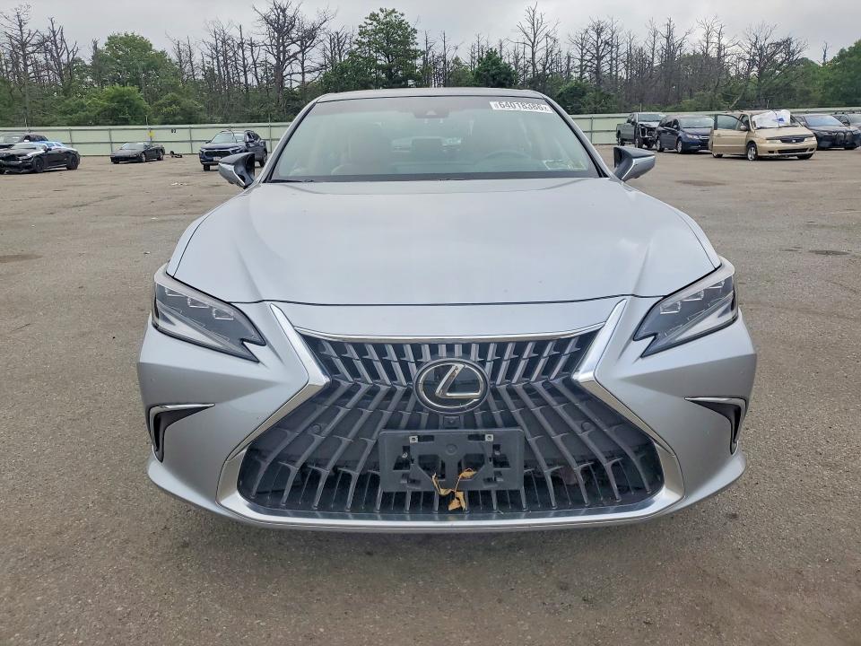 2024 Lexus ES VIN 58AFZ1B13RU180452 COPART salvage auction — WATER/FLOOD, NY - MV907A-FLOOD SALVAGE, sold $33,000 on 2026-08-21 (photo 5)
