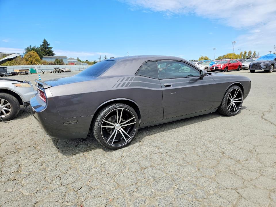 2013 Dodge Challenger VIN 2C3CDYBT9DH609049 COPART salvage auction — MECHANICAL, CA - DIS/DLR/EXP ONLY CLEAN TITLE, sold $1,800 on 2026-09-01 (photo 3)