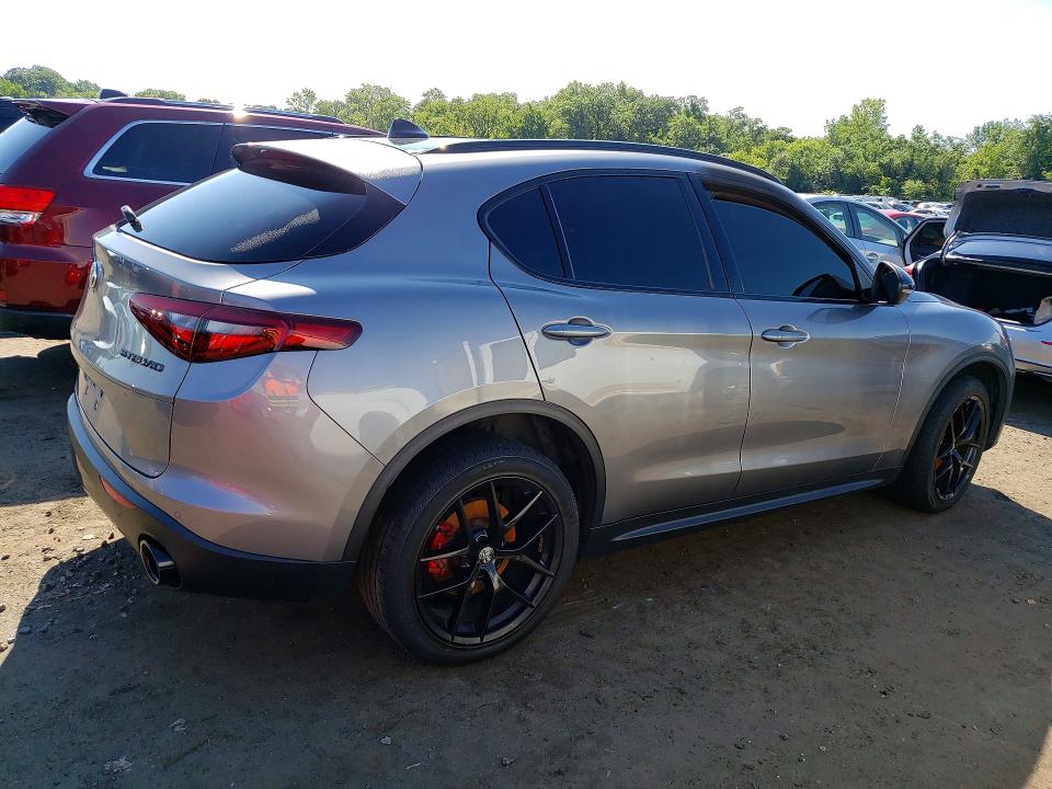 2019 Alfa romeo Stelvio VIN ZASPAKBN1K7C42846 COPART salvage auction — BURN, CT - CERT OF TITLE-SALVAGE, sold $3,550 on 2026-08-28 (photo 3)