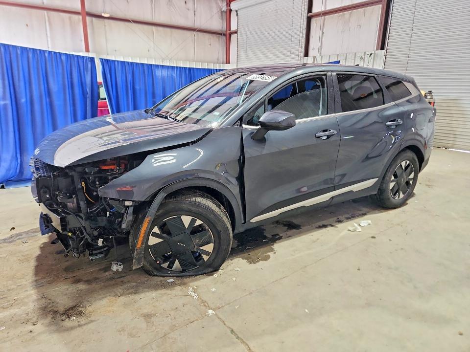 2027 Kia Sportage hybrid VIN 7YAPB3DG1VY002777 — COPART salvage auction photo