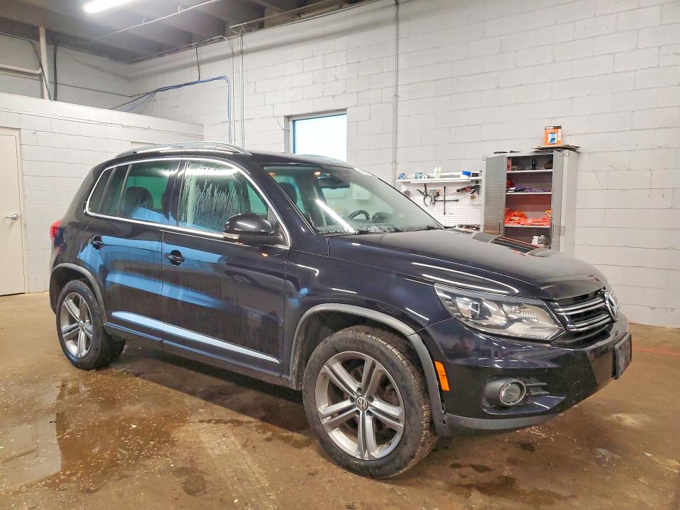 2017 Volkswagen Tiguan VIN WVGUV7AXXHK021294 COPART salvage auction — REAR END, Ia - Certificate Of Title, sold $1,950 on 2026-08-19 (photo 4)
