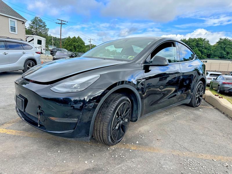 2024 Tesla Model y VIN 7SAYGDEE4RA238488 — COPART salvage auction photo