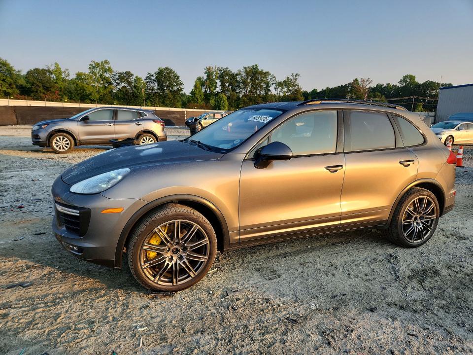 2015 Porsche Cayenne VIN WP1AC2A20FLA82308 — COPART salvage auction photo