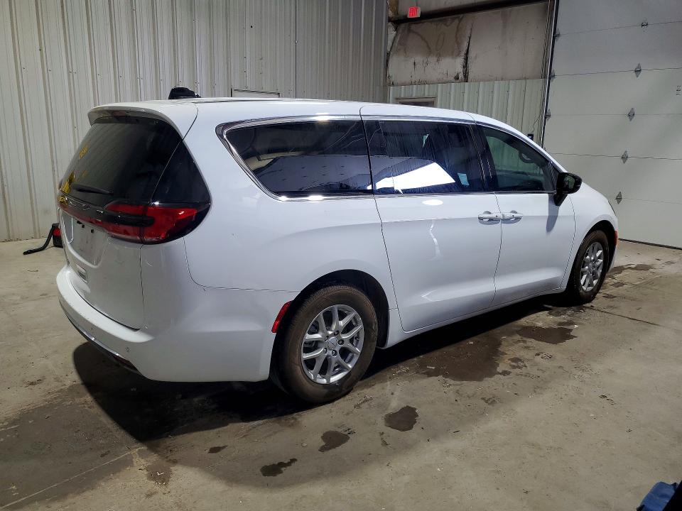 2027 Chrysler Pacifica VIN 2C4RC1BG3VR577164 COPART salvage auction — SIDE, Wv - Certificate Of Title (P), sold $26,500 on 2026-08-19 (photo 3)