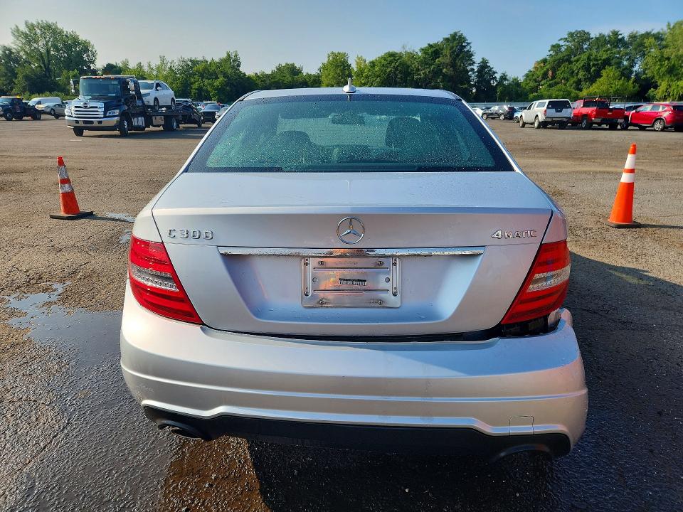 2012 Mercedes-benz C-klasse VIN WDDGF8BB6CR227743 COPART salvage auction — REAR END, Ct - Cert Of Title-Salvage, sold $1,700 on 2026-08-18 (photo 6)