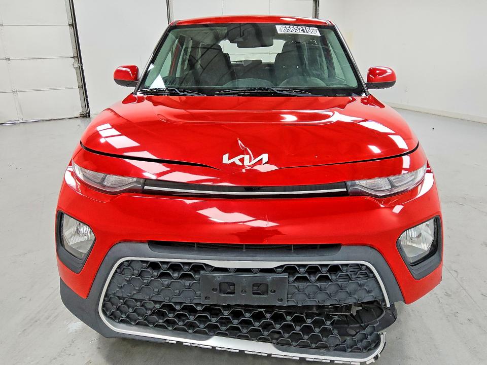 2022 Kia Soul VIN KNDJ23AUXN7154912 COPART salvage auction — REAR END, In - Certificate Of Title, sold $2,500 on 2026-10-01 (photo 5)