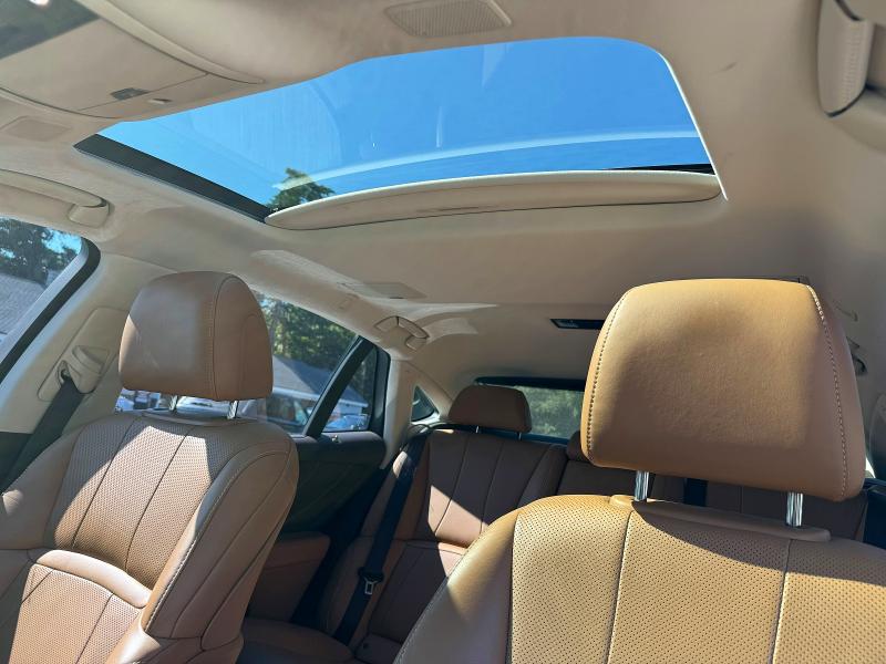 2018 Lexus Ls VIN JTHCY1FF7J5001057 COPART salvage auction — MINOR DENT/SCRATCHES, IL - CERTIFICATE OF TITLE (P), sold $18,400 on 2026-08-27 (photo 8)