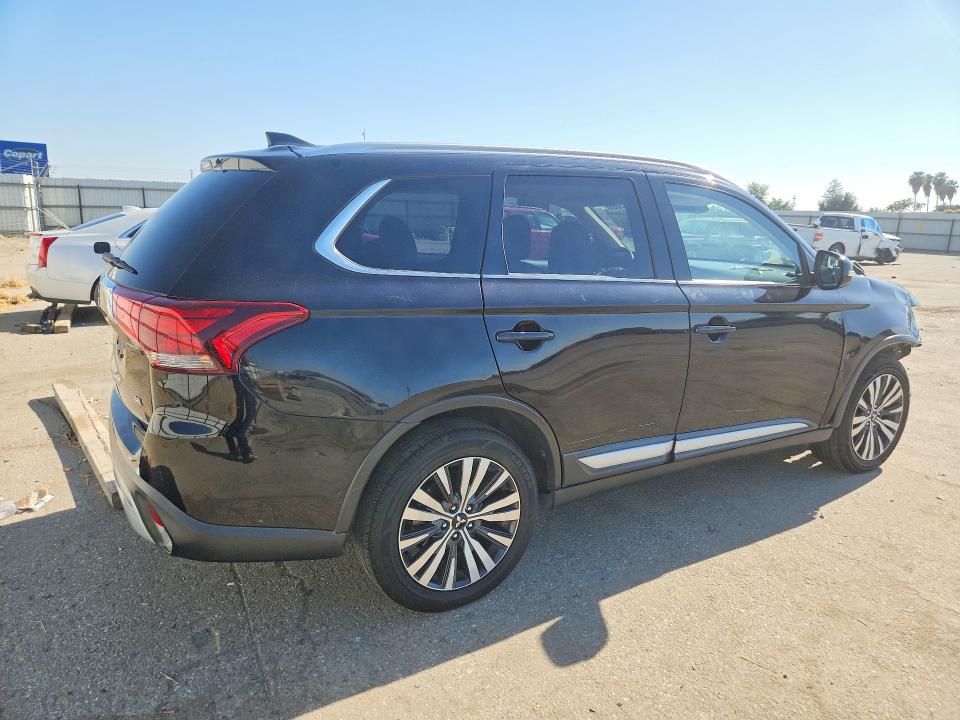 2020 Mitsubishi Outlander VIN JA4AD3A35LZ020662 COPART salvage auction — FRONT END, Salvage Title, sold $2,000 on 2026-08-28 (photo 3)