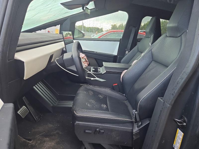 2025 Tesla Cybertruck VIN 7G2CEHEE8SA065579 COPART salvage auction — ALL OVER, ON - PERMIT SALVAGE, sold $27,000 on 2026-09-08 (photo 7)