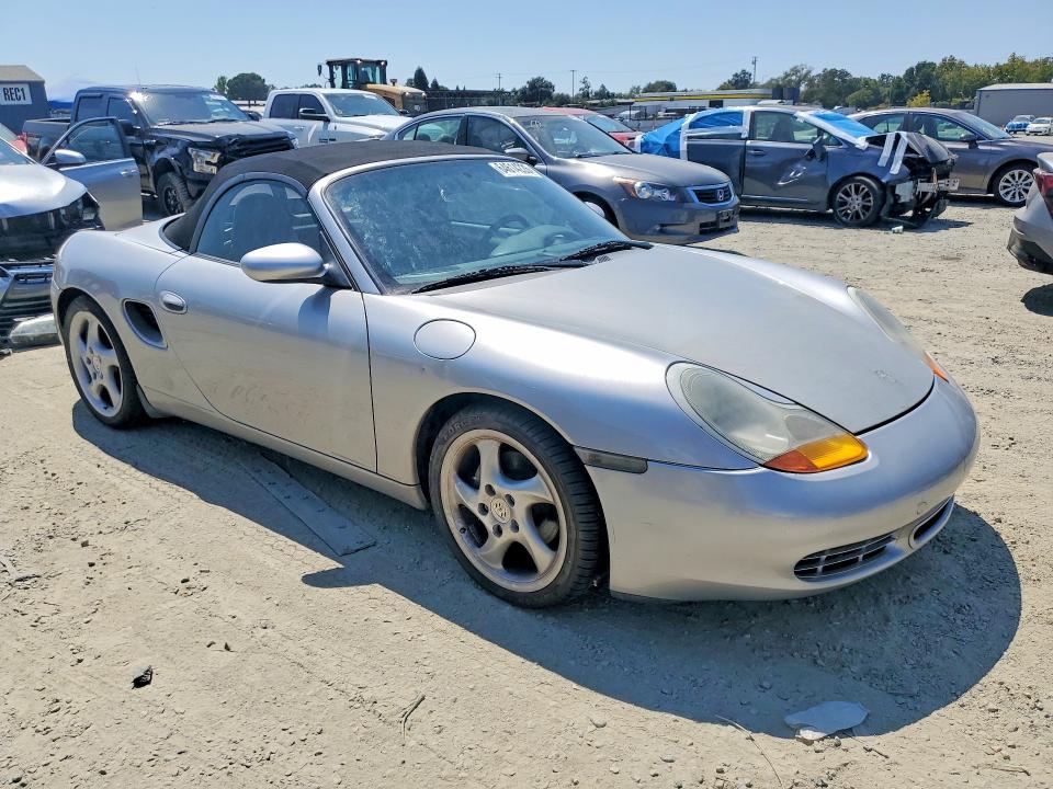 2000 Porsche Boxster VIN WP0CA2989YU624592 COPART salvage auction — MINOR DENT/SCRATCHES, Ca - Dis/Dlr/Exp Only Clean Title, sold $1,550 on 2026-08-22 (photo 4)