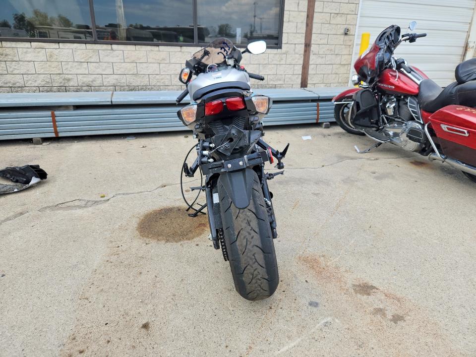 2026 Suzuki Gsx-r VIN JS1GR7MA7T7100344 COPART salvage auction — FRONT END, Mi - Scrap Certificate Of Title, sold $2,600 on 2026-09-25 (photo 4)