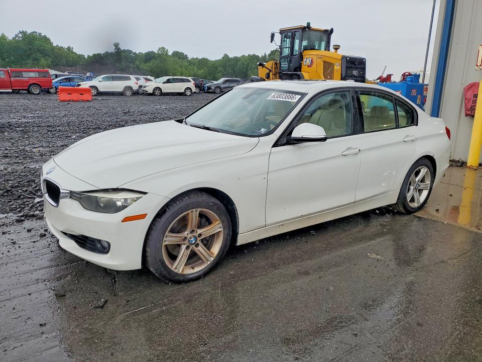 2013 BMW 3er VIN WBA3B5C50DF592396 COPART salvage auction — FRONT END, Pa - Cert Of Title, sold $775 on 2026-08-19 (photo 1)