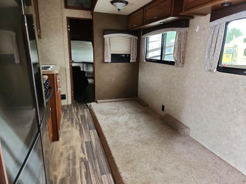 2017 Highland ridge Open range VIN 58TFL4226H5026099 COPART salvage auction — VANDALISM, LA - CERTIFICATE OF DESTRUCTION, sold $2,550 on 2026-09-18 (photo 6)