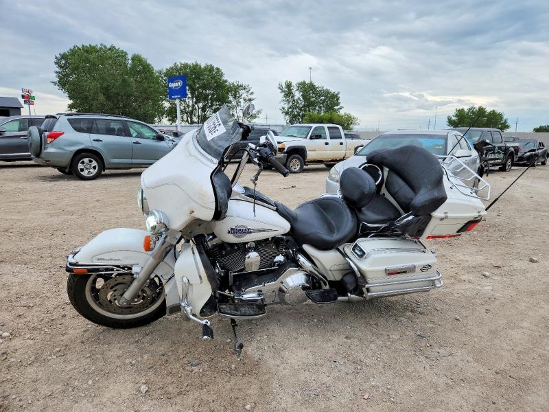 2005 Harley-davidson Flhtcui VIN 1HD1FCW165Y673399 COPART salvage auction — FRONT END, Ne - Cert Of Title-Salvage, sold $300 on 2026-09-08 (photo 3)
