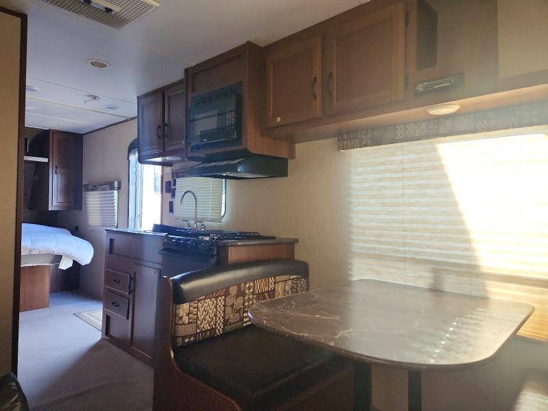 2016 Jay Jayco VIN 1UJBJ0BL7G77Z0198 COPART salvage auction — HAIL, CO - CERTIFICATE OF TITLE, sold $3,900 on 2026-09-15 (photo 5)