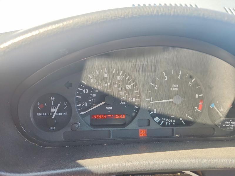 1999 BMW 3er VIN WBABK8332XEY92141 COPART salvage auction — MINOR DENT/SCRATCHES, Ca - Dis/Dlr/Exp Clean W/Salv Hist, sold $1,100 on 2026-08-14 (photo 9)