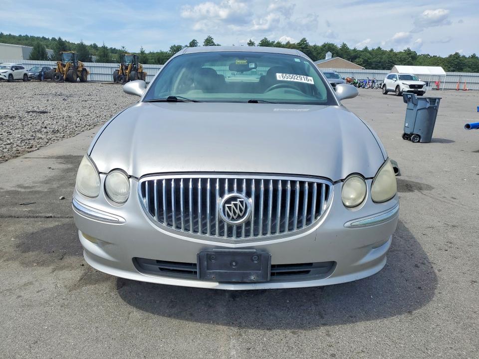 2008 Buick LaCrosse VIN 2G4WD582X81169665 COPART salvage auction — NORMAL WEAR, Me - Cert Of Title-Rebuilt Vehicle, sold $175 on 2026-09-16 (photo 5)
