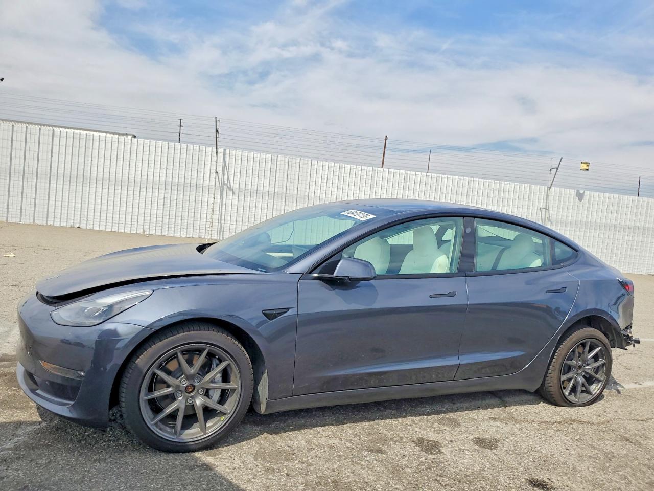 2022 Tesla Model 3 VIN 5YJ3E1EB2NF136752 — COPART salvage auction photo