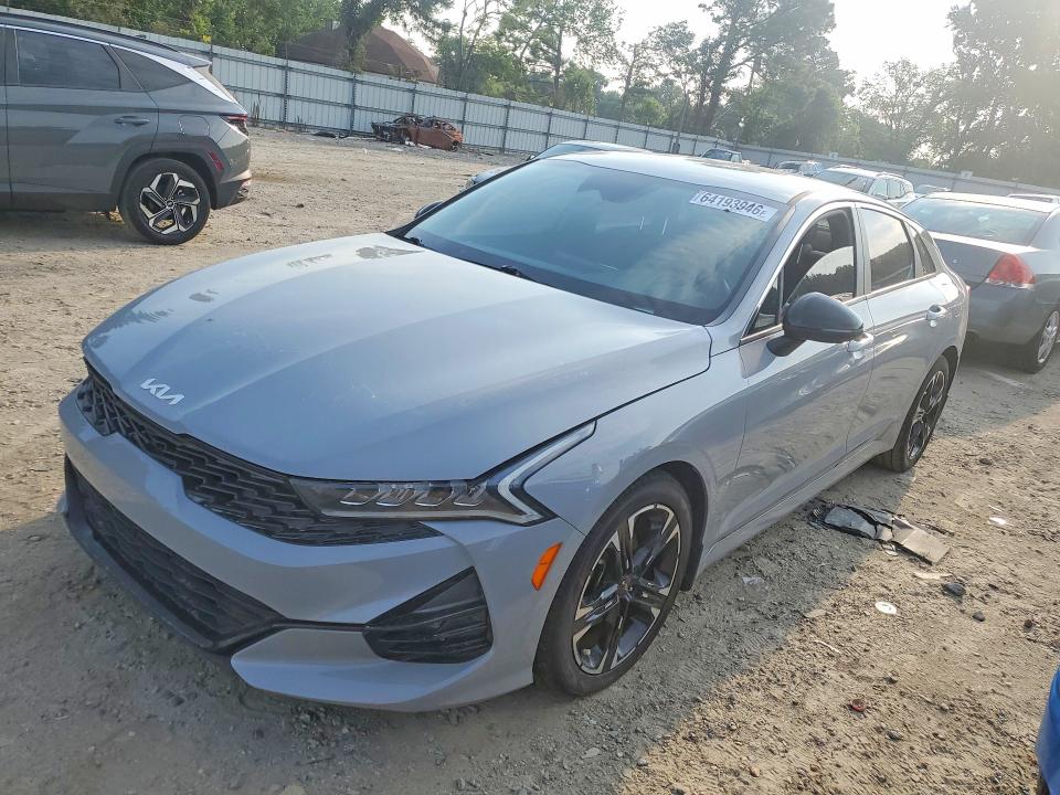 2022 Kia K5 VIN 5XXG64J28NG127735 — COPART salvage auction photo