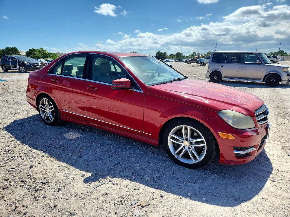 2014 Mercedes-benz C-klasse VIN WDDGF8AB5EA936103 COPART salvage auction — MECHANICAL, Fl - Certificate Of Title (P), sold $450 on 2026-08-18 (photo 4)