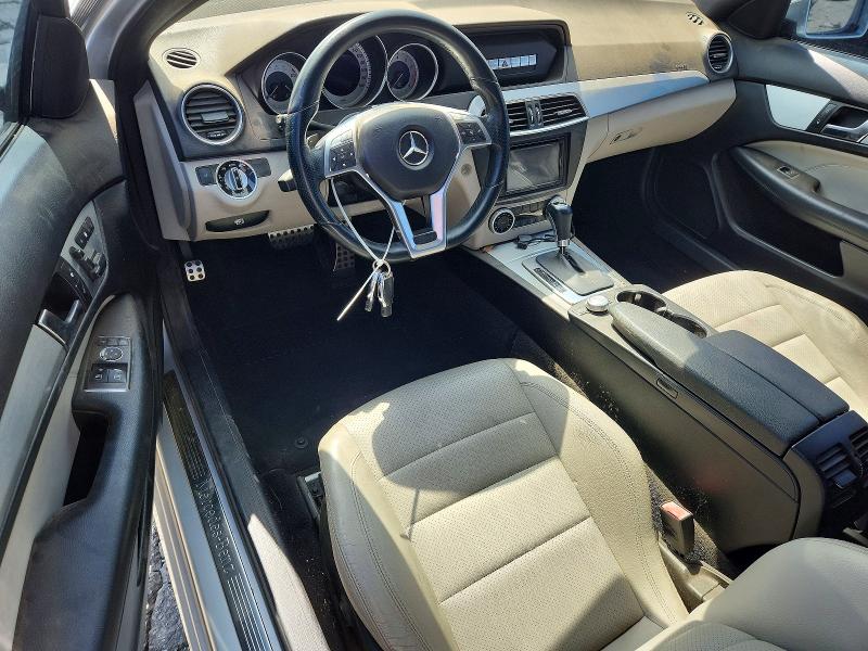 2012 Mercedes-benz C-klasse VIN WDDGJ4HB6CF887166 COPART salvage auction — MINOR DENT/SCRATCHES, Ca - Dis/Dlr/Exp Only Clean Title, sold $400 on 2026-08-13 (photo 8)