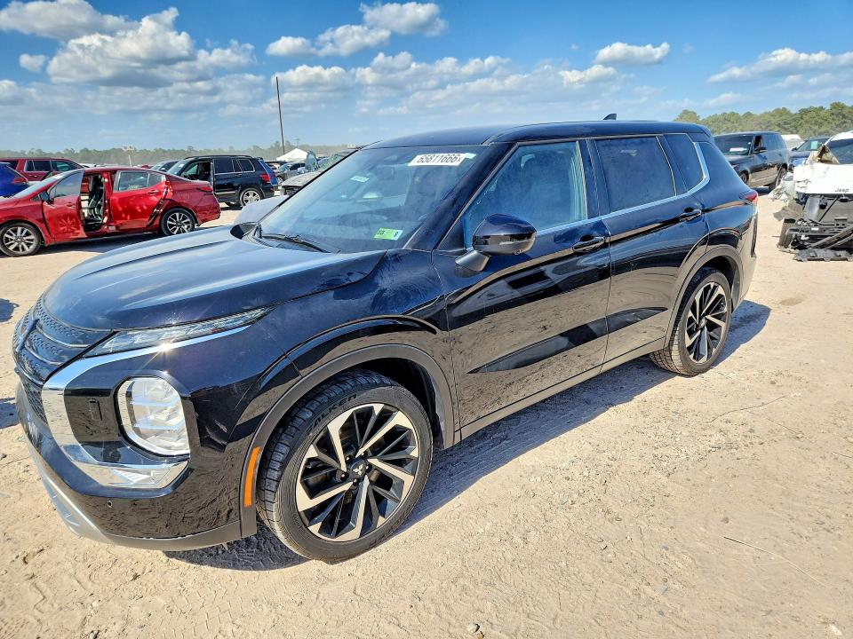 2024 Mitsubishi Outlander VIN JA4J4VA82RZ076347 — COPART salvage auction photo