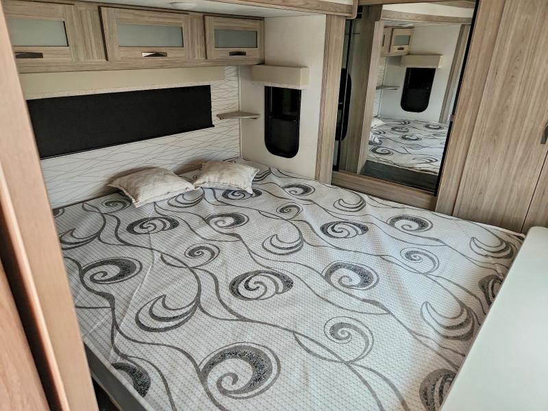2024 Keystone rv . VIN 4YDTPPR23RD411742 COPART salvage auction — WATER/FLOOD, TX - SALVAGE TITLE-FLOOD DAMAGE, sold $6,200 on 2026-09-24 (photo 5)