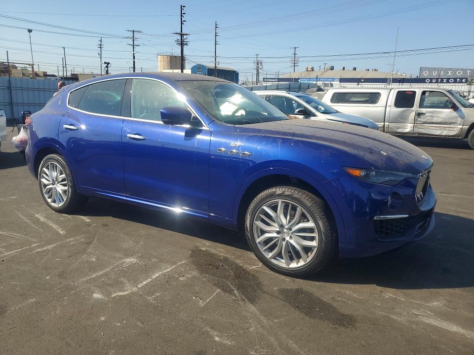 2022 Maserati Levante VIN ZN661XUA9NX398535 COPART salvage auction — FRONT END, Ca - Salvage Certificate, sold $14,300 on 2026-08-17 (photo 4)
