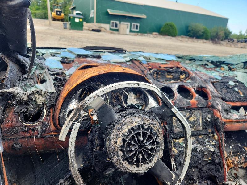 2006 Lamborghini Gallardo VIN ZHWGU12T46LA02805 COPART salvage auction — BURN, NH - CERTIFICATE OF TITLE, sold $16,200 on 2026-08-27 (photo 9)