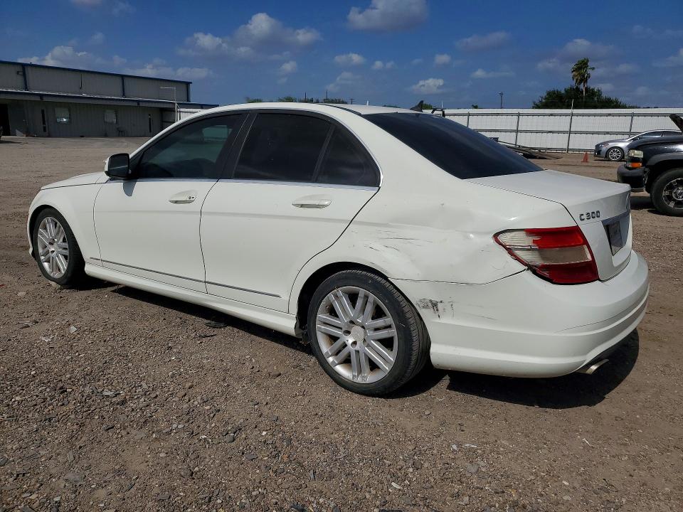 2009 Mercedes-benz C-klasse VIN WDDGF54X89R052511 COPART salvage auction — WATER/FLOOD, Tx - Certificate Of Title, sold $400 on 2026-08-12 (photo 2)
