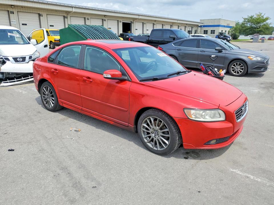 2009 Volvo S40 VIN YV1MS382292461022 COPART salvage auction — REAR END, Ky - Bill Of Sale/Part Only/No Titl, sold $275 on 2026-08-20 (photo 4)