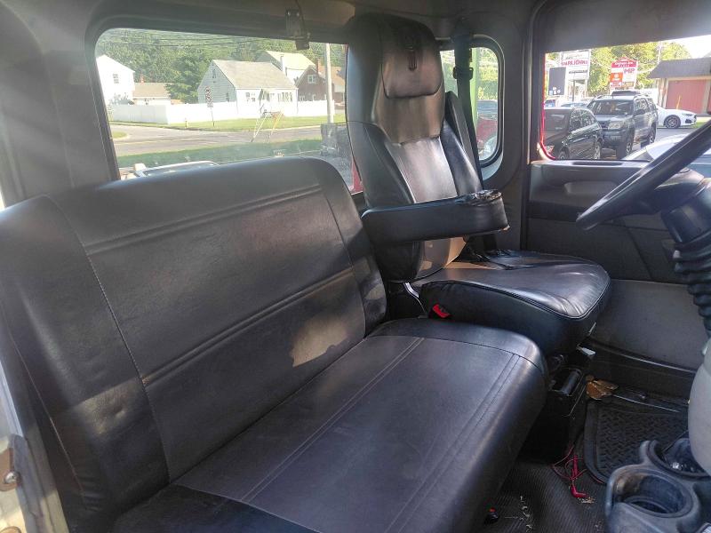 2018 Kenworth All other VIN 2NKHHM6X7JM183049 COPART salvage auction — MINOR DENT/SCRATCHES, CT, sold $16,100 on 2026-09-03 (photo 6)