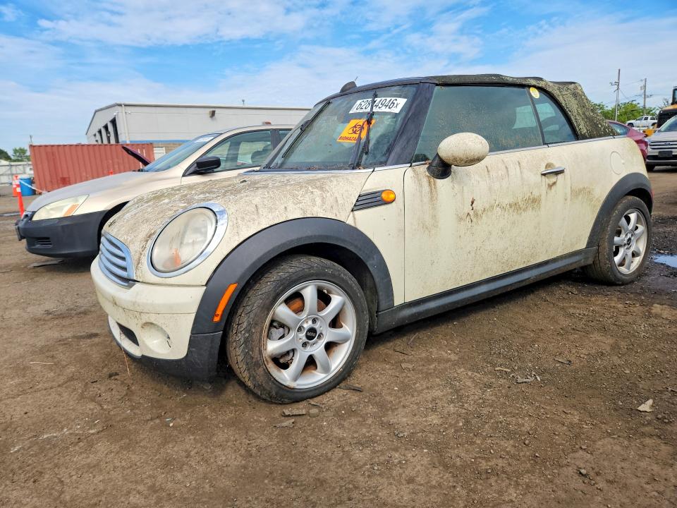 2010 Mini Cooper VIN WMWMR3C54ATZ19772 COPART salvage auction — Burn Interior, Ct - Certificate Of Title, sold $450 on 2026-08-11 (photo 1)