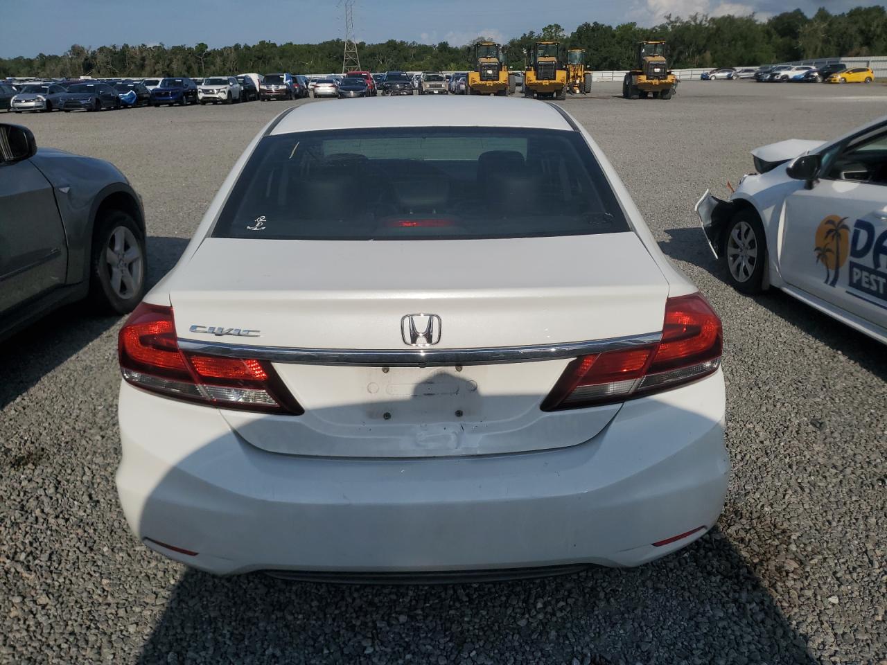 2015 Honda Civic VIN 19XFB2F95FE079378 COPART salvage auction — Minor Dent/Scratches, FL - CERTIFICATE OF TITLE (P), sold $4,300 on 2026-09-15 (photo 6)