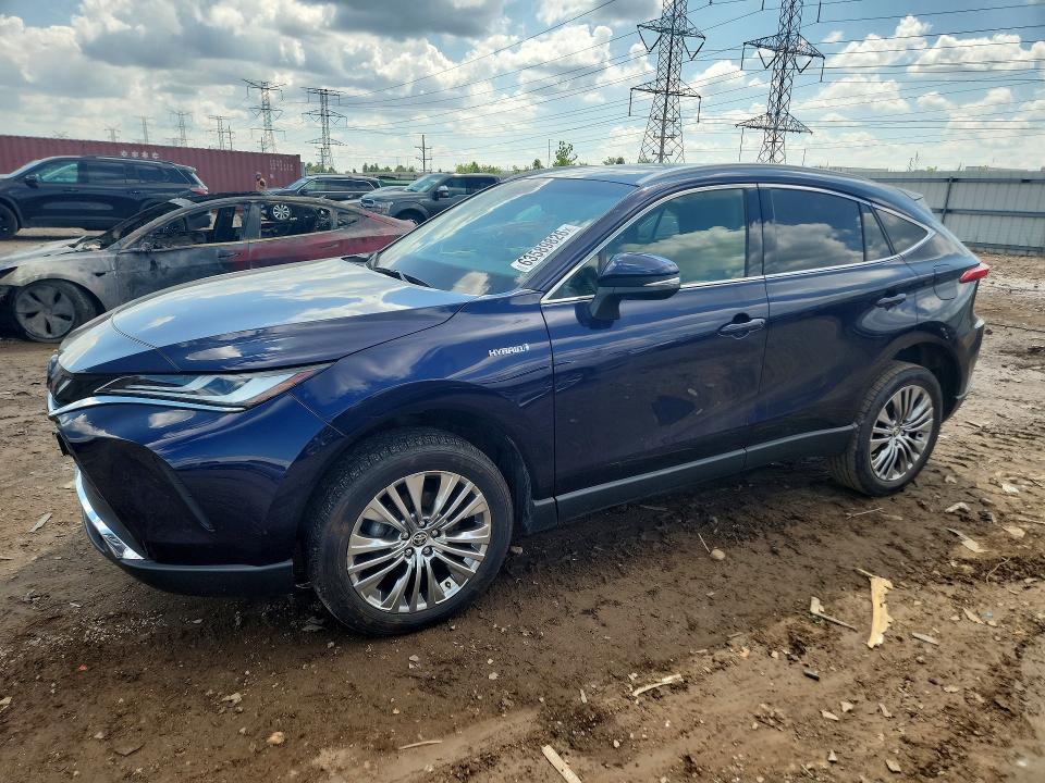 2021 Toyota Venza VIN JTEAAAAH7MJ028174 — COPART salvage auction photo