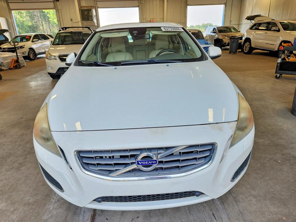 2013 Volvo S60 VIN YV1612FH9D2184004 COPART salvage auction — WATER/FLOOD, MN - CERT OF TITLE-PR SALV FLOOD, sold $250 on 2026-08-06 (photo 5)