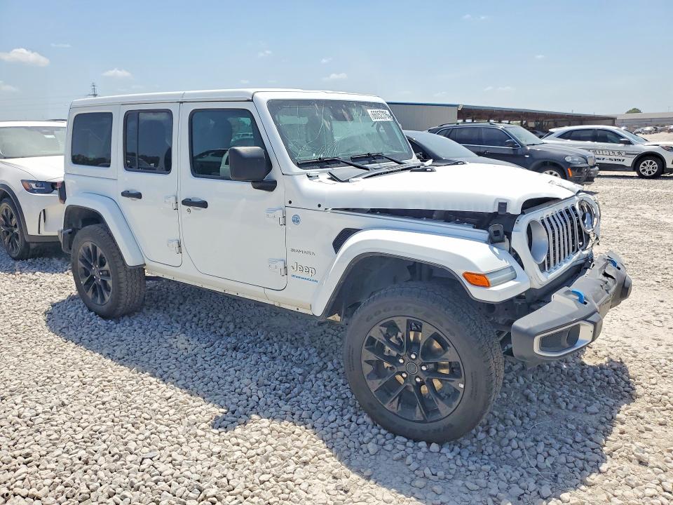 2024 Jeep Wrangler / VIN 1C4RJXP67RW270215 COPART salvage auction — FRONT END, AZ - CERTIFICATE OF TITLE, sold $12,500 on 2026-08-25 (photo 4)