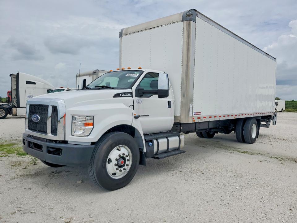 2022 Ford F-750 VIN 1FDNF7DCXNDF08702 — COPART salvage auction photo