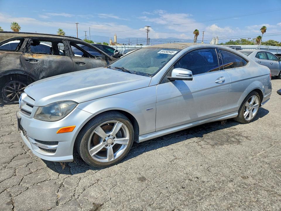 2012 Mercedes-benz C-klasse VIN WDDGJ4HB6CF887166 COPART salvage auction — MINOR DENT/SCRATCHES, Ca - Dis/Dlr/Exp Only Clean Title, sold $400 on 2026-08-13 (photo 1)