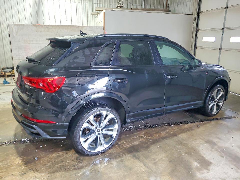 2021 Audi Q3 VIN WA1EECF38M1128426 COPART salvage auction — FRONT END, NC - SALVAGE CERTIFICATE OF TITLE, sold $12,600 on 2026-10-05 (photo 3)