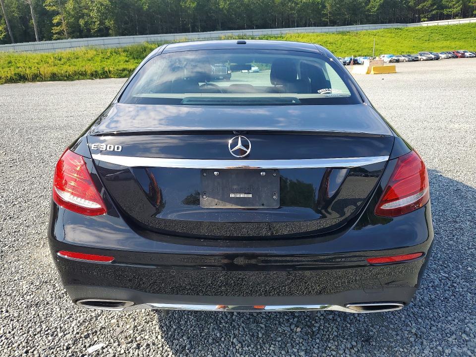 2017 Mercedes-benz E-klasse VIN WDDZF4JB7HA049768 COPART salvage auction — NORMAL WEAR, Salvage Title, sold $2,600 on 2026-08-13 (photo 6)