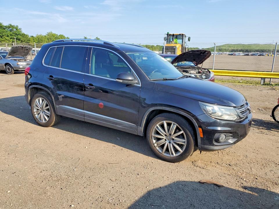 2016 Volkswagen Tiguan VIN WVGBV7AX0GW515176 COPART salvage auction — MECHANICAL, Fl - Certificate Of Title, sold $1,200 on 2026-08-14 (photo 4)
