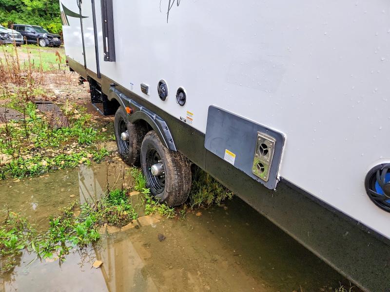 2023 Foresriver VIN 4X4TWDH29PA277771 COPART salvage auction — ROOF, NY - MV907A-FLOOD SALVAGE, sold $7,000 on 2026-09-03 (photo 8)