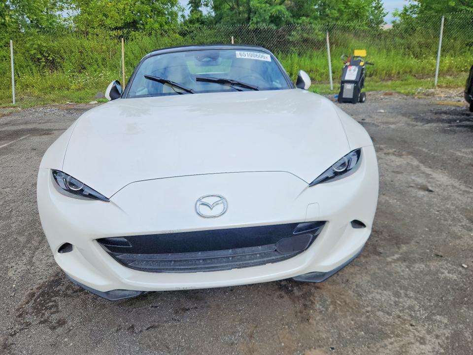 2026 Mazda MX-5 Miata VIN JM1NDAD71T0702663 COPART salvage auction — REAR END, Nj - Cert Of Title-Salvage, sold $9,800 on 2026-09-08 (photo 5)