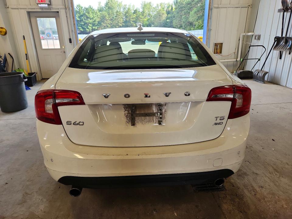 2013 Volvo S60 VIN YV1612FH9D2184004 COPART salvage auction — WATER/FLOOD, MN - CERT OF TITLE-PR SALV FLOOD, sold $250 on 2026-08-06 (photo 6)